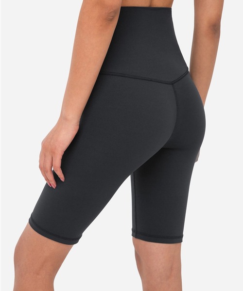 【完売商品】lululemon ハイウエストハーフレギンスヨガレギンス 完売商品】lululemon ハイウエストハーフレギンスヨガレギンス