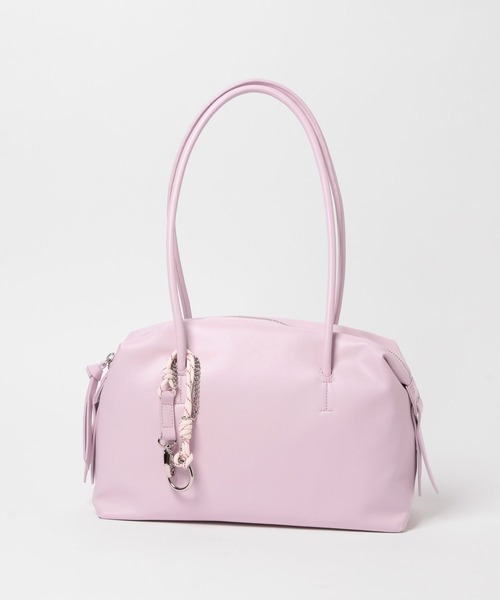 GLOBAL WORK（グローバルワーク）の「スペ軽チャーム付きボストン/495720（ボストンバッグ・レディース・ブラック/ベージュ/ブラウン/ホワイト系その他/ワインレッド/ブラウン系その他7/ライトイエロー/パープル系その他2/ブラウン系その他6/オフホワイト・ONE SIZE）」の18枚目の写真