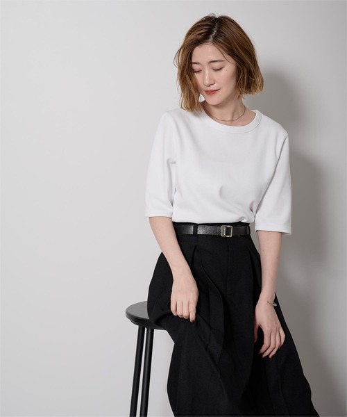 UR'S(ユアーズ)の「ハーフスリーブTシャツ(Tシャツ/カットソー・レディース・チャコール/ブラック/ホワイト/ダークネイビー・S/M/L)」の9枚目の写真