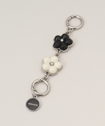 La TOTALITE（ラトータリテ）の「WUHAUS/ウーハウス フラワー BAGチャーム（チャーム）」