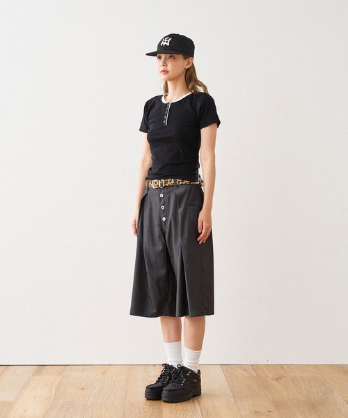 WISH FOR EVER(ウィッシュフォーエバー)の「LAYERED HENRY NECK T / レイヤードヘンリーネックTシャツ(Tシャツ/カットソー・レディース・ブラック/グレー/ネイビー・SMALL/MEDIUM)」の5枚目の写真