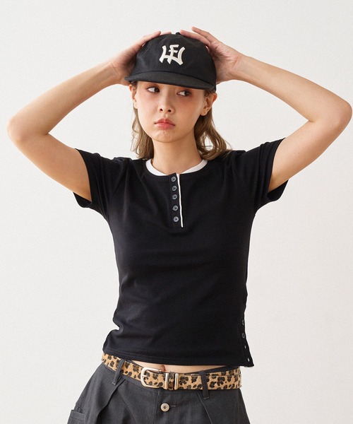 WISH FOR EVER(ウィッシュフォーエバー)の「LAYERED HENRY NECK T / レイヤードヘンリーネックTシャツ(Tシャツ/カットソー・レディース・ブラック/グレー/ネイビー・SMALL/MEDIUM)」の12枚目の写真
