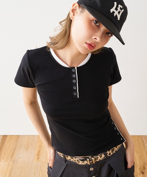 WISH FOR EVER(ウィッシュフォーエバー)の「LAYERED HENRY NECK T / レイヤードヘンリーネックTシャツ(Tシャツ/カットソー・レディース・ブラック/グレー/ネイビー・SMALL/MEDIUM)」の17枚目の写真