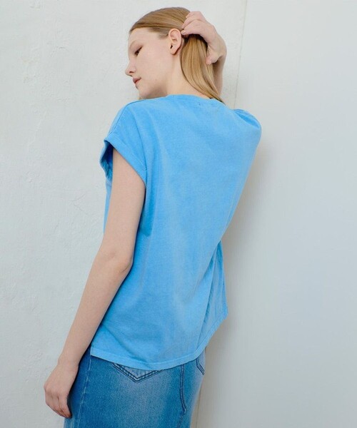 allureville（アルアバイル）の「ピグメントダイターンバックスリーブ T（Tシャツ/カットソー・レディース・アイボリー/ネイビー/ブルー・2）」の16枚目の写真