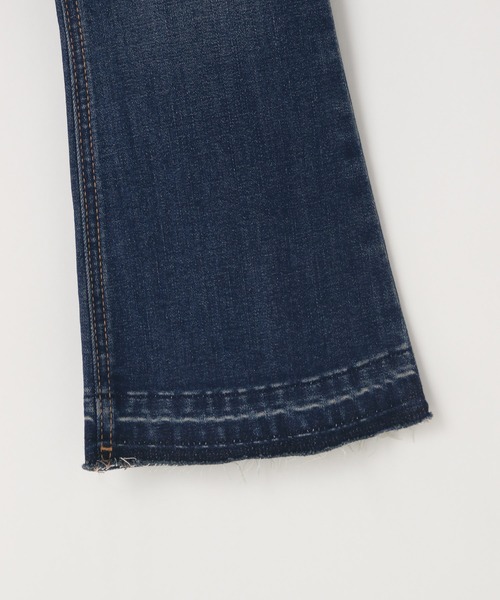 LOWRYS FARM(ローリーズファーム)の「デニムフレアパンツ 571655(デニムパンツ・キッズ・ライトブルー/ブルー・110cm/120cm/130cm/140cm/150cm)」の9枚目の写真