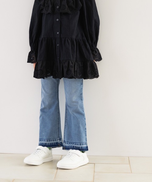 LOWRYS FARM(ローリーズファーム)の「デニムフレアパンツ 571655(デニムパンツ・キッズ・ライトブルー/ブルー・110cm/120cm/130cm/140cm/150cm)」の14枚目の写真