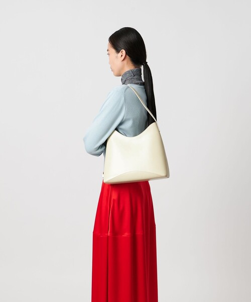 OSOI（オソイ）の「＜OSOI＞EGG HOBO バッグ（ショルダーバッグ・レディース・ブラック/オフホワイト・FREE）」の5枚目の写真