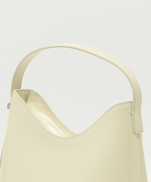 OSOI（オソイ）の「＜OSOI＞EGG HOBO バッグ（ショルダーバッグ・レディース・ブラック/オフホワイト・FREE）」の11枚目の写真