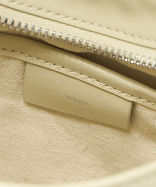 OSOI（オソイ）の「＜OSOI＞EGG HOBO バッグ（ショルダーバッグ・レディース・ブラック/オフホワイト・FREE）」の14枚目の写真