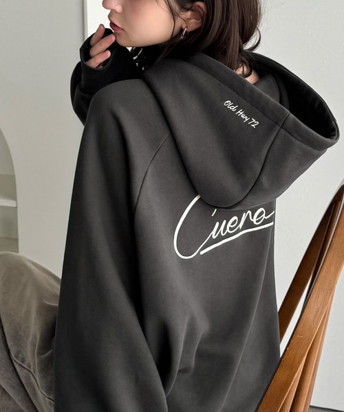 Java（ジャバ）の「《JaVaジャバコラボ》デイリーもお出かけも、ゆるっと可愛く決まる♪バック刺繍裏起毛パーカー(長袖)（パーカー・レディース・モカ/チャコール/ネイビー/オートミール・LARGE/MEDIUM/SMALL/X-LARGE）」の6枚目の写真