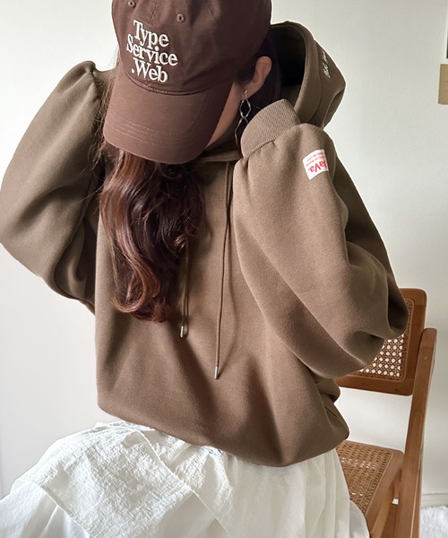 Java（ジャバ）の「《JaVaジャバコラボ》デイリーもお出かけも、ゆるっと可愛く決まる♪バック刺繍裏起毛パーカー(長袖)（パーカー・レディース・モカ/チャコール/ネイビー/オートミール・LARGE/MEDIUM/SMALL/X-LARGE）」の12枚目の写真