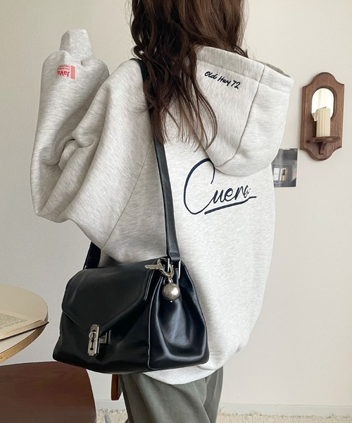 Java（ジャバ）の「《JaVaジャバコラボ》デイリーもお出かけも、ゆるっと可愛く決まる♪バック刺繍裏起毛パーカー(長袖)（パーカー・レディース・モカ/チャコール/ネイビー/オートミール・LARGE/MEDIUM/SMALL/X-LARGE）」の18枚目の写真