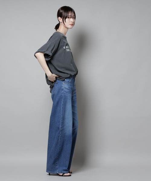 SOMETHING(サムシング)の「SOMETHING/HANA CURVE TAPERED(デニムパンツ・レディース・ライトブルー/ダークブルー・M/S)」の16枚目の写真