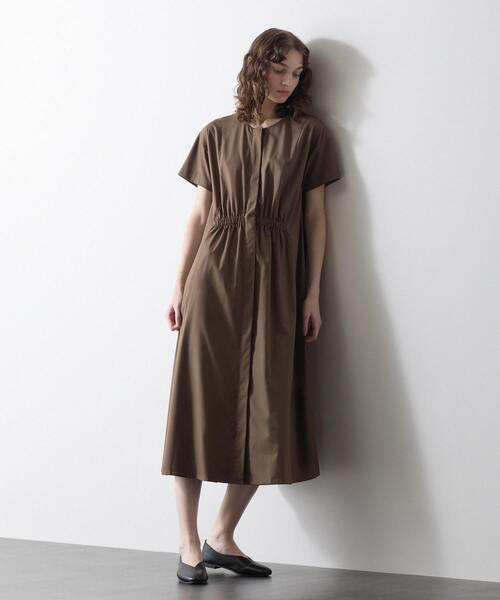 LOGEMENT DE CLAIRE(ロジュモンドクレール)の「フロントギャザーシャツワンピース(ワンピース・レディース・グレイッシュベージュ/ブラック/モカ・FREE)」の13枚目の写真