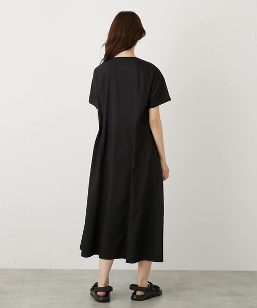 LOGEMENT DE CLAIRE(ロジュモンドクレール)の「フロントギャザーシャツワンピース(ワンピース・レディース・グレイッシュベージュ/ブラック/モカ・FREE)」の17枚目の写真