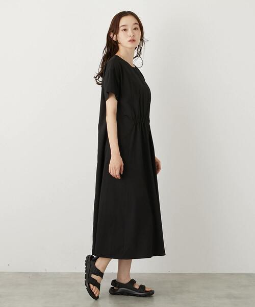 LOGEMENT DE CLAIRE(ロジュモンドクレール)の「フロントギャザーシャツワンピース(ワンピース・レディース・グレイッシュベージュ/ブラック/モカ・FREE)」の19枚目の写真