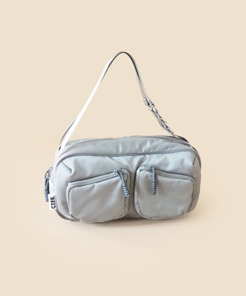 CONTROL FREAK（コントロールフリーク）の「CONTROL FREAK / CTFK（コントロールフリーク/シーティーエフケー）ナイロンboxy wide bag（ハンドバッグ・レディース・ベージュ/ブラック/グレー・FREE）」の4枚目の写真