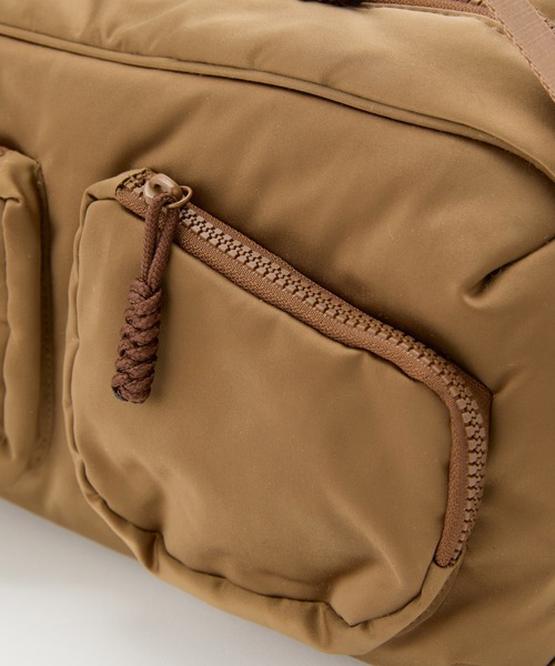 CONTROL FREAK（コントロールフリーク）の「CONTROL FREAK / CTFK（コントロールフリーク/シーティーエフケー）ナイロンboxy wide bag（ハンドバッグ・レディース・ベージュ/ブラック/グレー・FREE）」の16枚目の写真