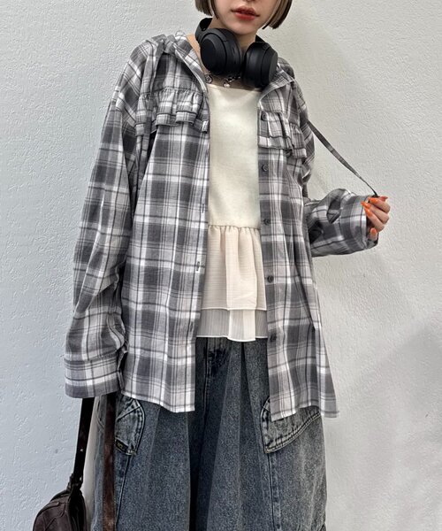 w closet(ダブルクローゼット)の「【25AW】チェックフリルフーディーシャツ(シャツ/ブラウス・レディース・グリーン/レッド/ブラック・0/1)」の5枚目の写真