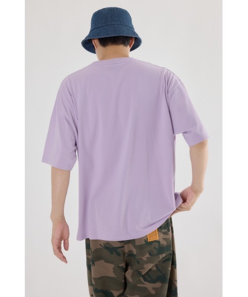 RODEO CROWNS WIDE BOWL(ロデオクラウンズワイドボウル)の「フォトグラフィックTシャツ(Tシャツ/カットソー・メンズ・ライトパープル/オフホワイト/ライトイエロー・MEDIUM/LARGE)」の7枚目の写真