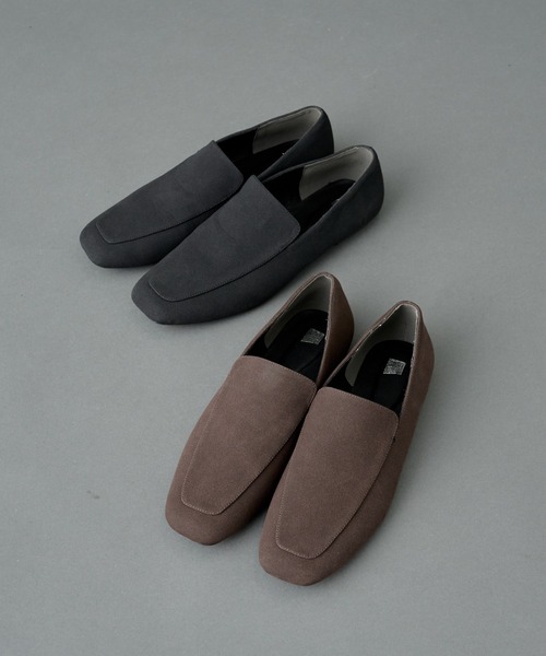 COLONY 2139（コロニートゥーワンスリーナイン）の「スエードライクローファー（ローファー・メンズ・ブラック/ブラウン・MEDIUM/LARGE）」の4枚目の写真