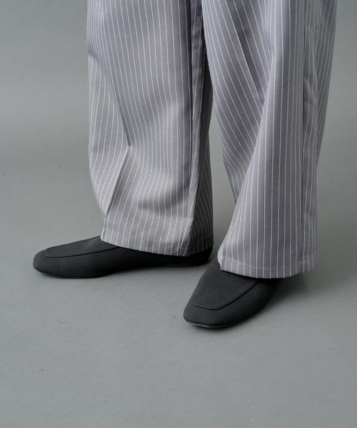 COLONY 2139（コロニートゥーワンスリーナイン）の「スエードライクローファー（ローファー・メンズ・ブラック/ブラウン・MEDIUM/LARGE）」の7枚目の写真