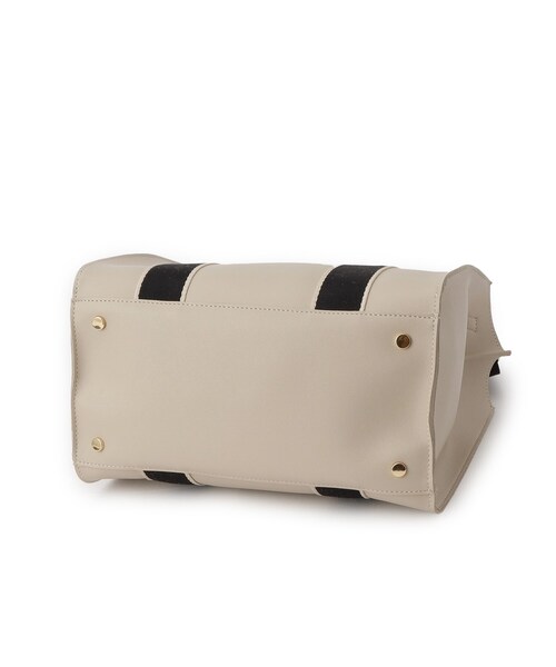 grove(グローブ)の「テープハンドルスクエア2WAYトート(トートバッグ・レディース・ナチュラル/ライトベージュ/ブラック・00)」の16枚目の写真