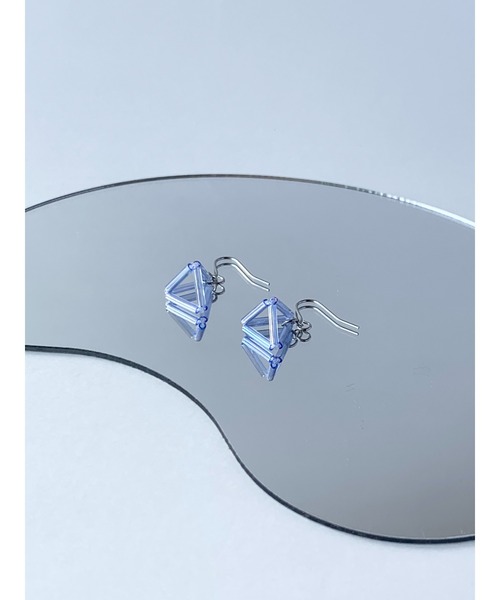 tone(トーン)の「【TOMEI LAB】ヒンメリ風 正四面体 ピアス(MA)(ピアス(両耳用)・レディース・ゴールド/ライトブルー/ピンクゴールド/ライトグリーン・FREE)」の11枚目の写真