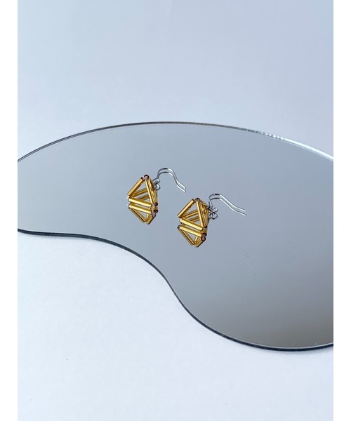 tone(トーン)の「【TOMEI LAB】ヒンメリ風 正四面体 ピアス(MA)(ピアス(両耳用)・レディース・ゴールド/ライトブルー/ピンクゴールド/ライトグリーン・FREE)」の13枚目の写真