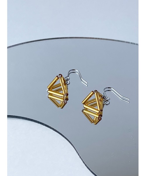 tone(トーン)の「【TOMEI LAB】ヒンメリ風 正四面体 ピアス(MA)(ピアス(両耳用)・レディース・ゴールド/ライトブルー/ピンクゴールド/ライトグリーン・FREE)」の14枚目の写真
