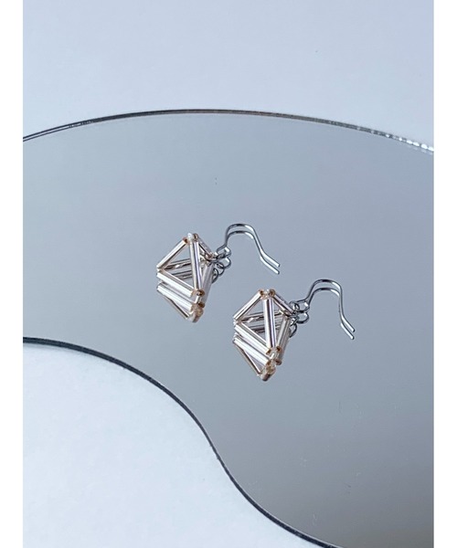 tone(トーン)の「【TOMEI LAB】ヒンメリ風 正四面体 ピアス(MA)(ピアス(両耳用)・レディース・ゴールド/ライトブルー/ピンクゴールド/ライトグリーン・FREE)」の16枚目の写真