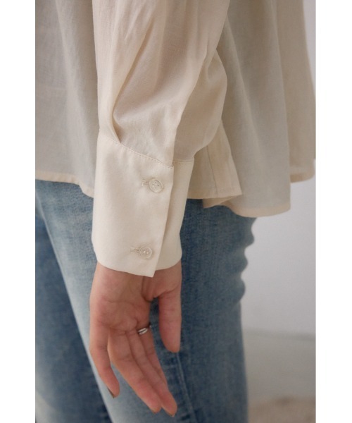 AZUL by moussy(アズールバイマウジー)の「フロントリボン長袖シャツカーディガン(カーディガン/ボレロ・レディース・ブラック/アイボリー/ブラウン・FREE)」の18枚目の写真