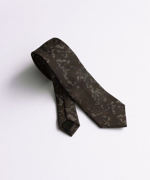 WYM LIDNM(ウィム バイ リドム)の「SILK COTTON NARROW TIE(ネクタイ・メンズ・ダークグレー/ダークブラウン/アッシュブラウン/チャコール・FREE)」の4枚目の写真