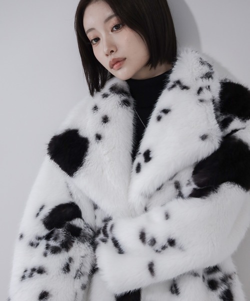 me+em select(ミームセレクト)の「※※カウミドルフェイクファコート / cow middle fakefur coat(その他アウター・レディース・ホワイト・FREE)」の11枚目の写真
