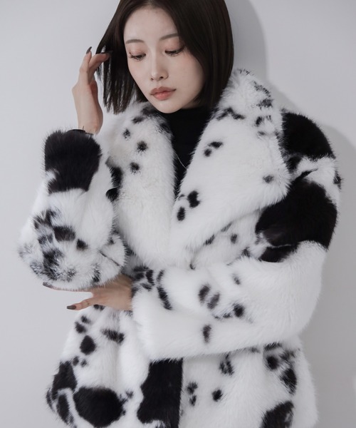 me+em select(ミームセレクト)の「※※カウミドルフェイクファコート / cow middle fakefur coat(その他アウター・レディース・ホワイト・FREE)」の12枚目の写真