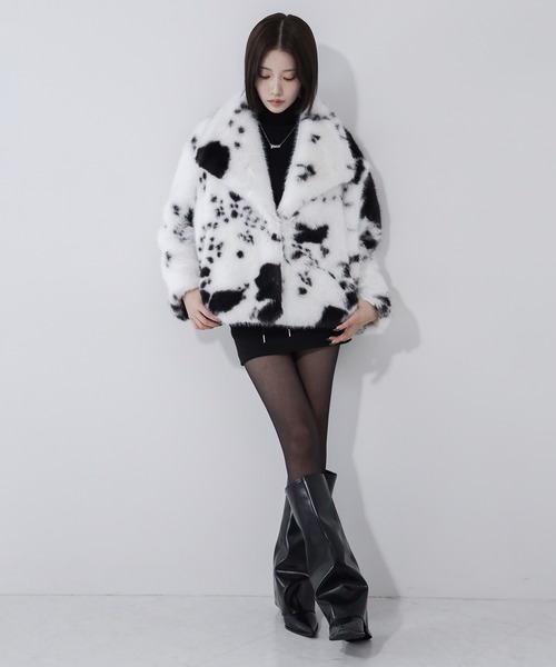 me+em select(ミームセレクト)の「※※カウミドルフェイクファコート / cow middle fakefur coat(その他アウター・レディース・ホワイト・FREE)」の14枚目の写真
