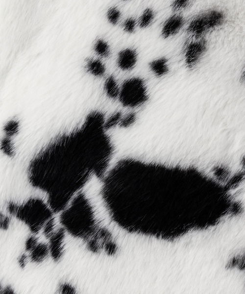 me+em select(ミームセレクト)の「※※カウミドルフェイクファコート / cow middle fakefur coat(その他アウター・レディース・ホワイト・FREE)」の6枚目の写真