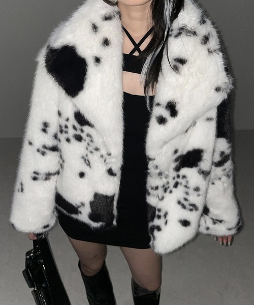 me+em select(ミームセレクト)の「※※カウミドルフェイクファコート / cow middle fakefur coat(その他アウター・レディース・ホワイト・FREE)」の22枚目の写真