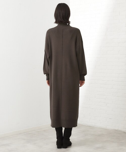 THE SHOP TK (ザ ショップ ティーケー )の「1枚でこなれ見え ハーフZIPワンピース【毛玉になりにくい/静電気防止/洗濯機OK】(ワンピース・レディース・スミクロ/ライトベージュ・13/12)」の3枚目の写真