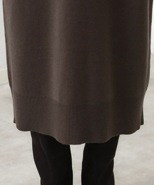 THE SHOP TK (ザ ショップ ティーケー )の「1枚でこなれ見え ハーフZIPワンピース【毛玉になりにくい/静電気防止/洗濯機OK】(ワンピース・レディース・スミクロ/ライトベージュ・13/12)」の7枚目の写真