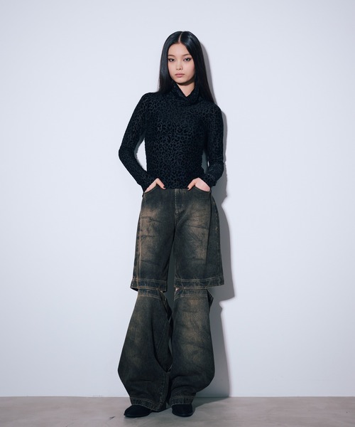 anna sui nyc(アナ スイ エヌ ワイ シー)の「総柄シアータートルネック(Tシャツ/カットソー・レディース・ブルー/ブラック・FREE)」の8枚目の写真