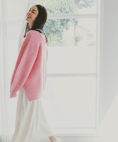 N.（N. Natural Beauty Basic）（エヌエヌナチュラルビューティーベーシック）の「バックシャンボクシーニット（ニット/セーター・レディース・チャコールグレー/オフホワイト/ピンク・MEDIUM）」の14枚目の写真