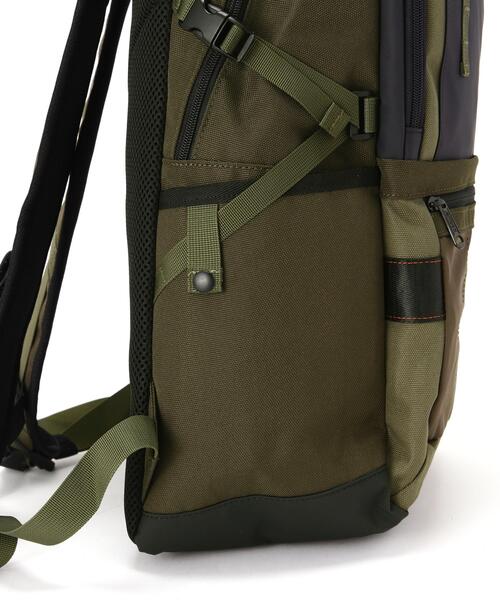 AVIREX(アヴィレックス)の「REGLESS DAYPACK / デイパック / AVIREX / アヴィレックス(バックパック/リュック・メンズ・ブラック/オリーブ系・F)」の15枚目の写真