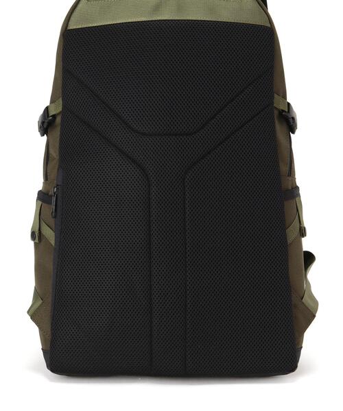 AVIREX(アヴィレックス)の「REGLESS DAYPACK / デイパック / AVIREX / アヴィレックス(バックパック/リュック・メンズ・ブラック/オリーブ系・F)」の4枚目の写真