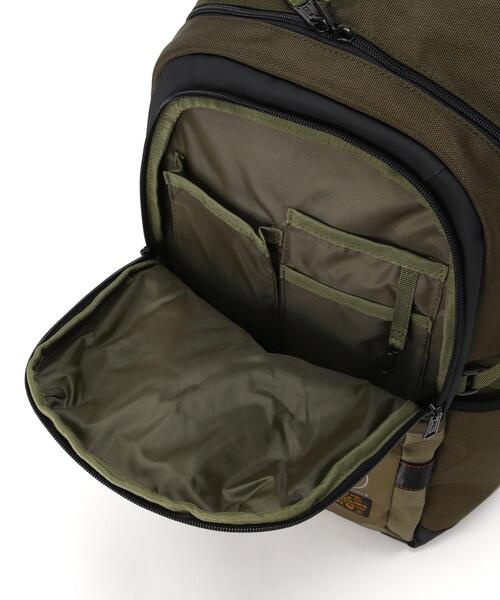 AVIREX(アヴィレックス)の「REGLESS DAYPACK / デイパック / AVIREX / アヴィレックス(バックパック/リュック・メンズ・ブラック/オリーブ系・F)」の6枚目の写真