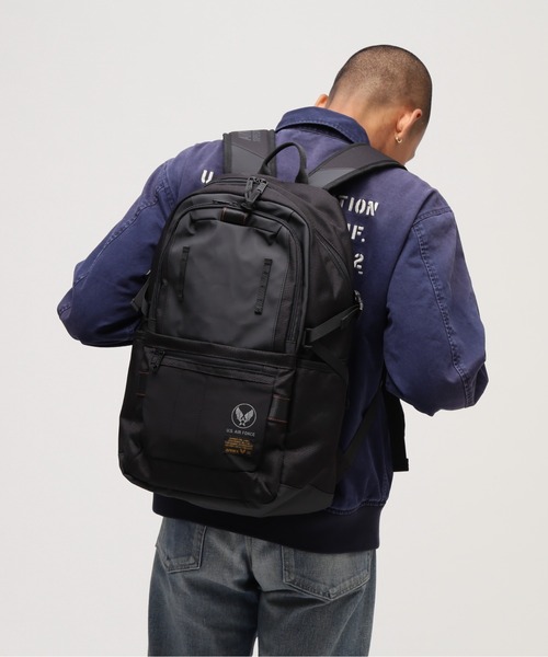 AVIREX(アヴィレックス)の「REGLESS DAYPACK / デイパック / AVIREX / アヴィレックス(バックパック/リュック・メンズ・ブラック/オリーブ系・F)」の20枚目の写真