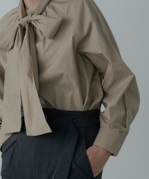 GALLEST（ギャレスト）の「タイプライター2Wayボウタイブラウス（シャツ/ブラウス・レディース・ブラック/カーキ/ホワイト・38/34）」の13枚目の写真