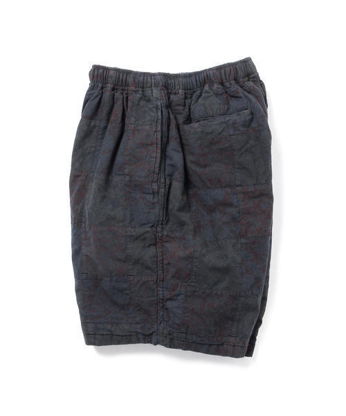 BEAMS PLUS(ビームスプラス)の「BEAMS PLUS / バティック柄 パッチワーク ショーツ(その他パンツ・メンズ・ブラウン/ネイビー・X-LARGE/LARGE/MEDIUM/SMALL)」の6枚目の写真