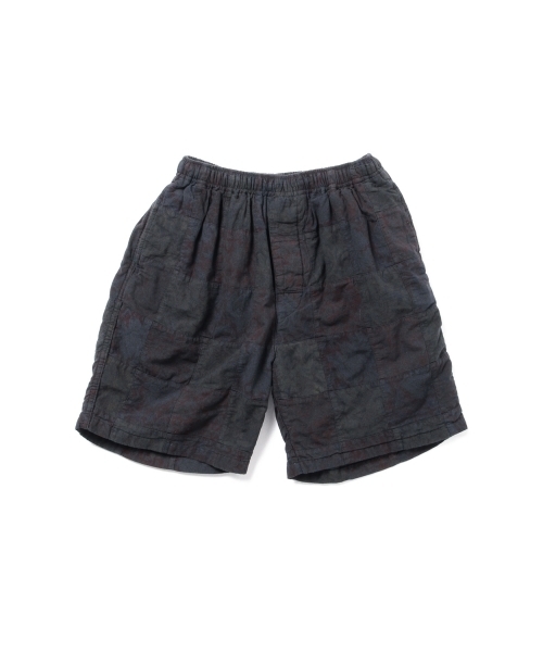 BEAMS PLUS(ビームスプラス)の「BEAMS PLUS / バティック柄 パッチワーク ショーツ(その他パンツ・メンズ・ブラウン/ネイビー・X-LARGE/LARGE/MEDIUM/SMALL)」の3枚目の写真