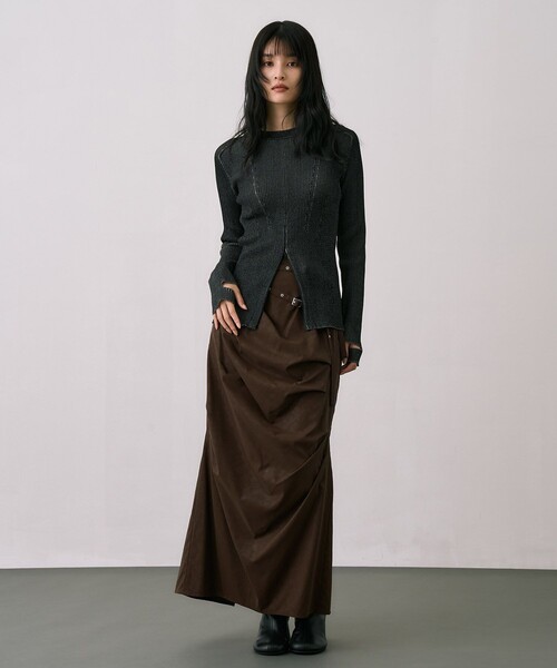 UNITED TOKYO(ユナイテッドトウキョウ)の「センタースリットRIBプルオーバー|ウォッシャブル/オフィスカジュアル/細見え/春服(ニット/セーター・レディース・ブラック/ブルー/ライトグレー・FREE)」の4枚目の写真